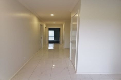 Photo of property in 28 Manor Park Road, Manor Park, Lower Hutt, 5019