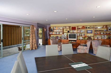 Photo of property in 1 Waterview Place, Haruru, 0204