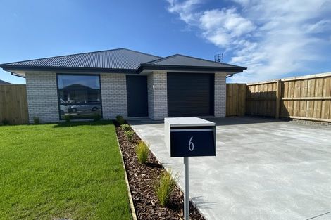Photo of property in 6 Herridge Street, Woodend, 7691