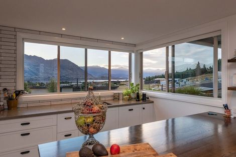 Photo of property in 11 Barclay Place, Wanaka, 9305