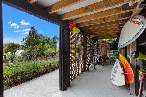 Photo of property in 36 Pohutukawa Avenue, Red Beach, 0932