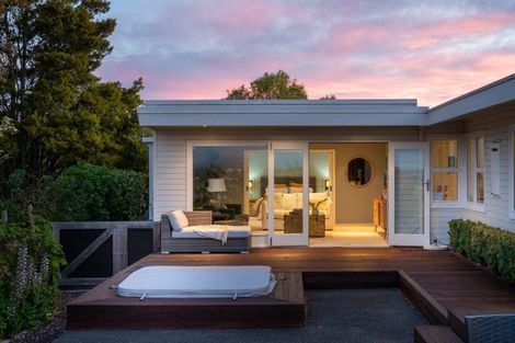 Photo of property in 55 Puflett Road, Havelock North, 4130