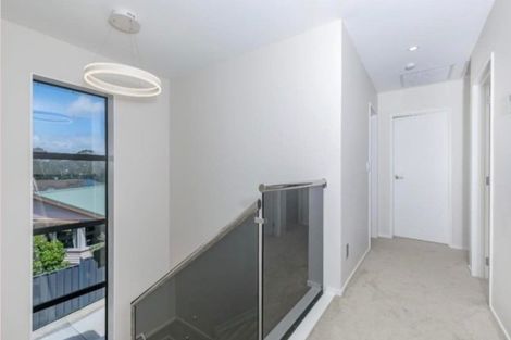 Photo of property in 3a Crystal Avenue, Glendene, Auckland, 0602