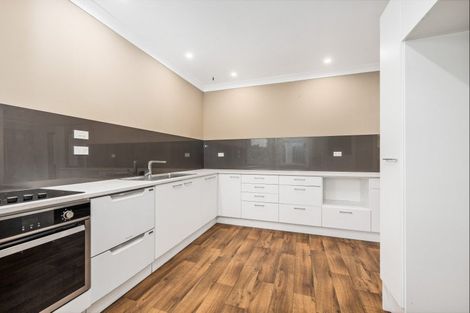 Photo of property in 15 Swansea Street, Hokowhitu, Palmerston North, 4410