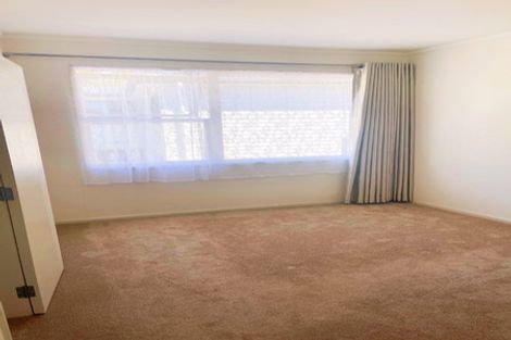 Photo of property in 7 Tamahere Drive, Glenfield, Auckland, 0629