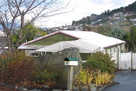 Photo of property in 21 Golden Terrace, Queenstown, 9300