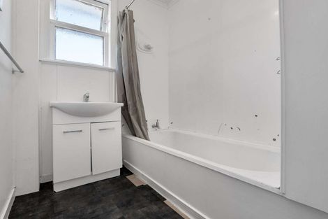 Photo of property in 39 Ahuru Street, Marton, 4710