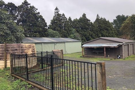 Photo of property in 1182 Waiuku Road, Waiuku, 2681