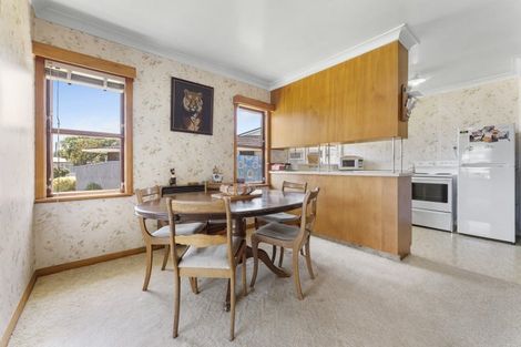 Photo of property in 8 Luton Street, Hokowhitu, Palmerston North, 4410