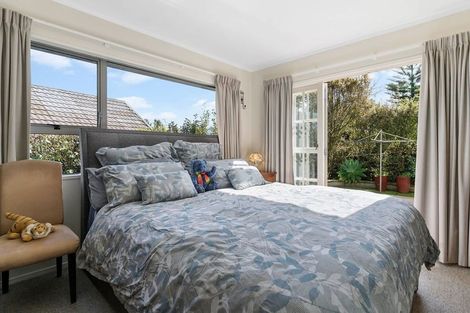 Photo of property in 1/19 Simon Ellice Drive, Bayview, Auckland, 0629