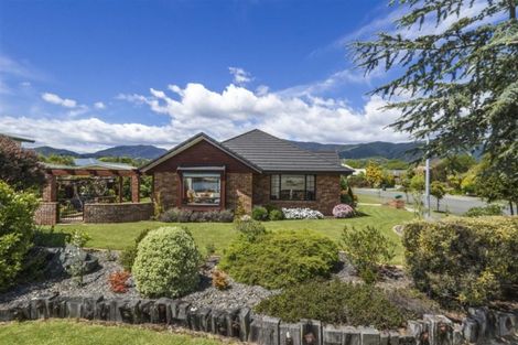 Photo of property in 1 Hoult Crescent, Monaco, Nelson, 7011