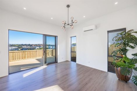 Photo of property in 6 Ta Moko Drive, Gulf Harbour, Whangaparaoa, 0930