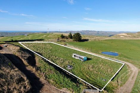 Photo of property in 668b Old Hill Road, Porangahau, 4291