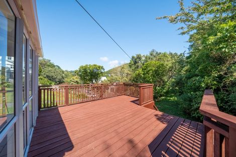 Photo of property in 105 Donald Street, Karori, Wellington, 6012