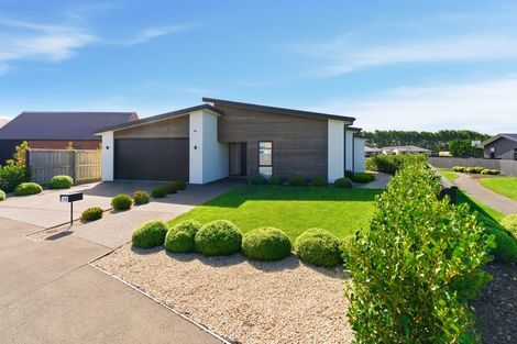 Photo of property in 15 Frank Ernest Crescent, Prebbleton, 7604