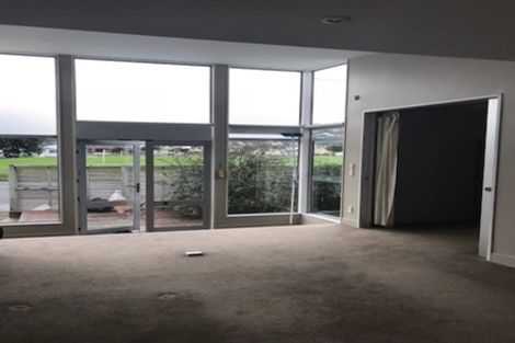 Photo of property in 7 Crawford Green, Miramar, Wellington, 6022