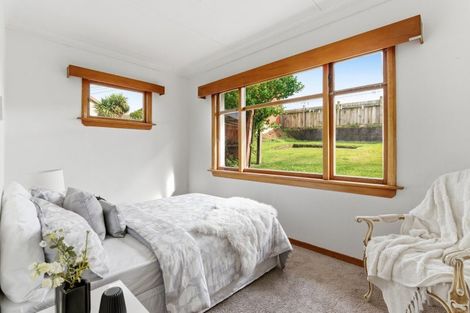 Photo of property in 66 Waldron Crescent, Green Island, Dunedin, 9018