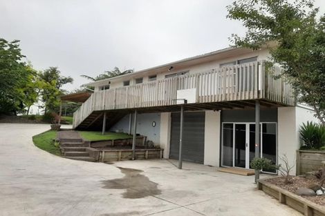 Photo of property in 5 Fairview Place, Westown, New Plymouth, 4310