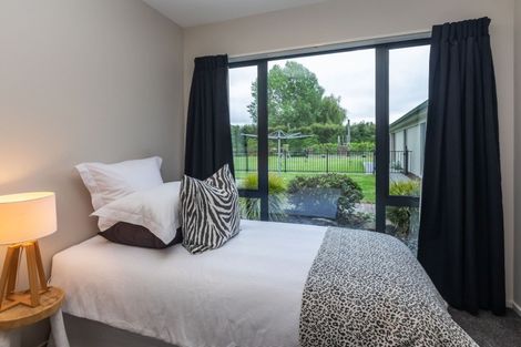 Photo of property in 395 Marshland Road, Marshland, Christchurch, 8083