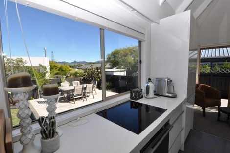 Photo of property in 15 Winderton Way, Pauanui, Hikuai, 3579