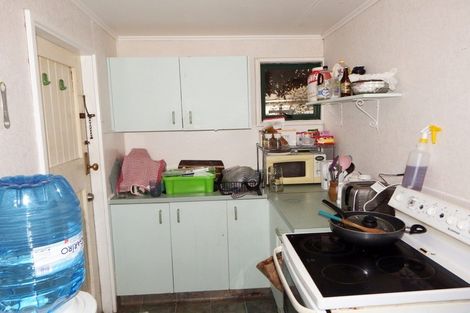 Photo of property in 2 Gloucester Street, Takaro, Palmerston North, 4412