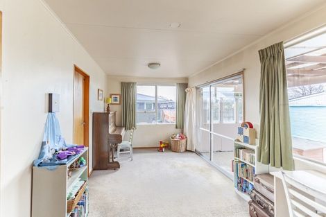 Photo of property in 20 Columbus Crescent, Flaxmere, Hastings, 4120