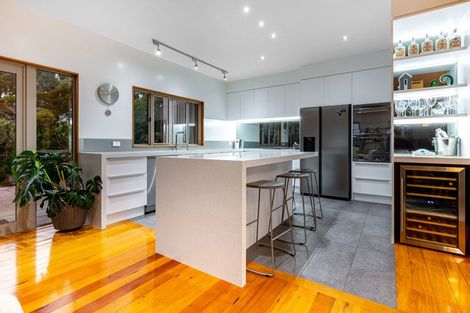 Photo of property in 407 Grays Road, Pauatahanui, Porirua, 5381