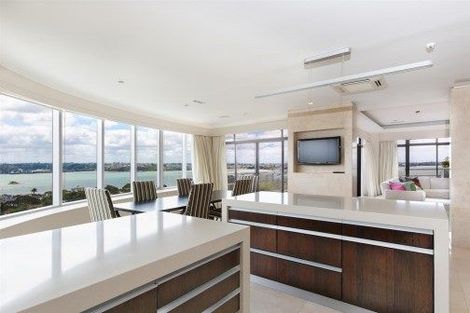 Photo of property in Shangri La Apartments, 5/97 Jervois Road, Herne Bay, Auckland, 1011