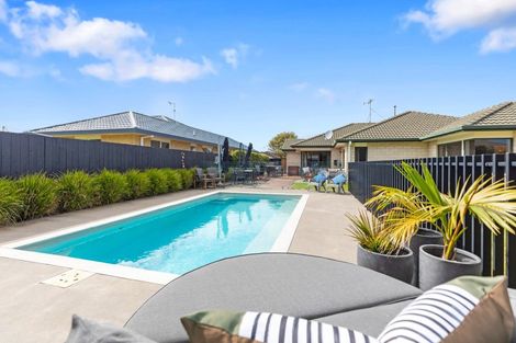 Photo of property in 29 Rosberg Place, Mount Maunganui, 3116
