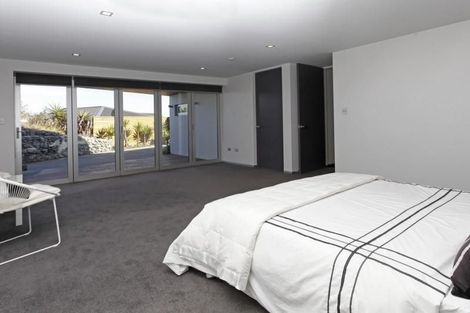 Photo of property in 12 Kenmure Drive, Huntsbury, Christchurch, 8022