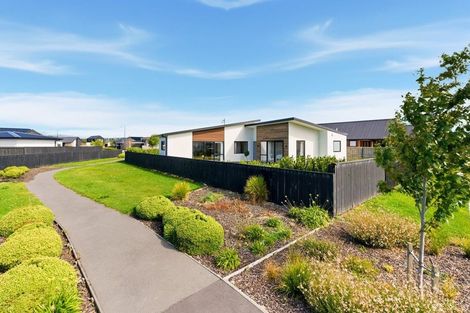 Photo of property in 15 Frank Ernest Crescent, Prebbleton, 7604