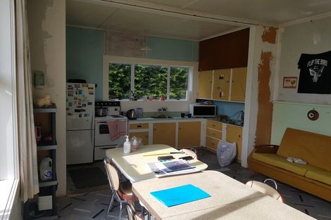 Photo of property in 16 Waiwera Gorge Road, Waiwera South, Clinton, 9584