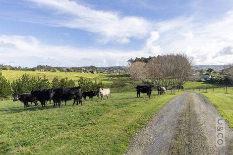 Photo of property in 1242 State Highway 16, Waimauku, 0883