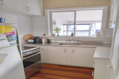 Photo of property in 188 Seaview Road, Westown, New Plymouth, 4310