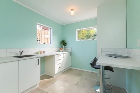 Photo of property in 55 Bruce Road, Glenfield, Auckland, 0629