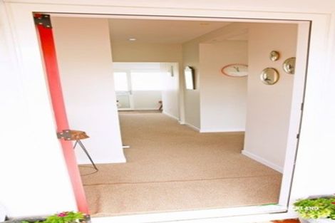 Photo of property in 40 Hindmarsh Street, Henderson, Auckland, 0612