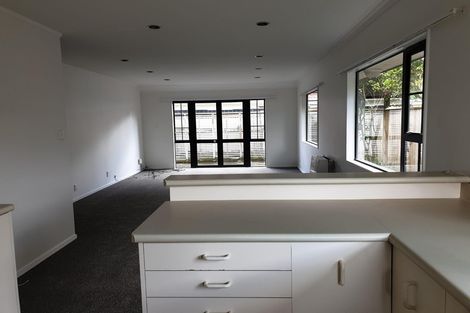 Photo of property in 2/96 Cambridge Terrace, Waterloo, Lower Hutt, 5011