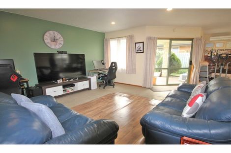 Photo of property in 93a Bassett Street, Burwood, Christchurch, 8083
