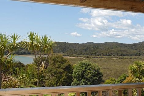 Photo of property in 1 Waterview Place, Haruru, 0204