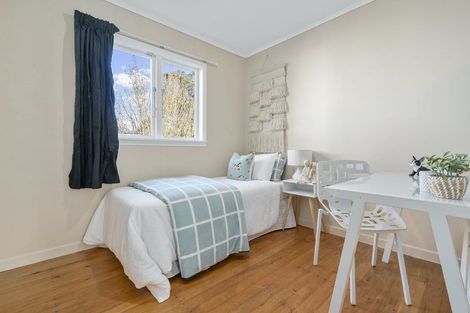 Photo of property in 14 Atkinson Road, Titirangi, Auckland, 0604