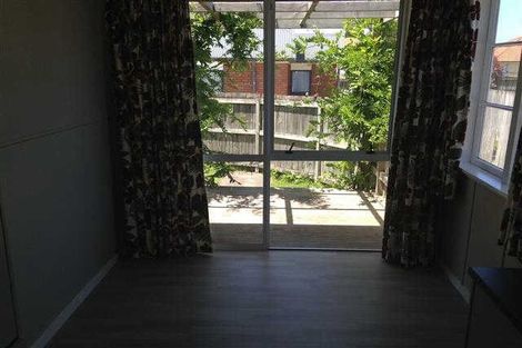 Photo of property in 1068 Heaphy Terrace, Fairfield, Hamilton, 3214