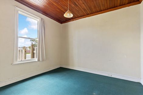 Photo of property in 37 Centre Street, Strathern, Invercargill, 9812