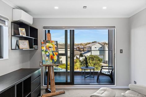 Photo of property in 7 Ruku Street, Long Bay, Auckland, 0630
