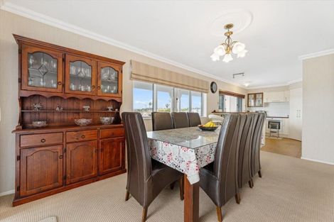 Photo of property in 35 Oxford Street, Te Puke, 3119