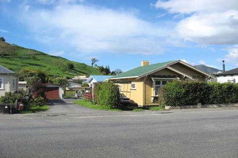 Photo of property in 1/131 Toi Toi Street, Toi Toi, Nelson, 7010