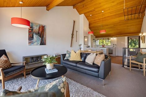 Photo of property in Alpine Meadows Apartments, 135w Fernhill Road, Fernhill, Queenstown, 9300