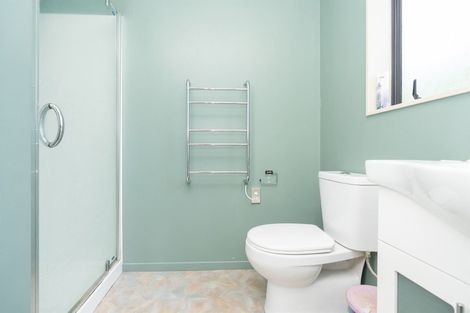 Photo of property in 2 Drake Place, Fairview Downs, Hamilton, 3214