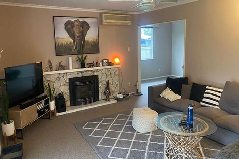 Photo of property in 20 Edwards Place, Terrace End, Palmerston North, 4410