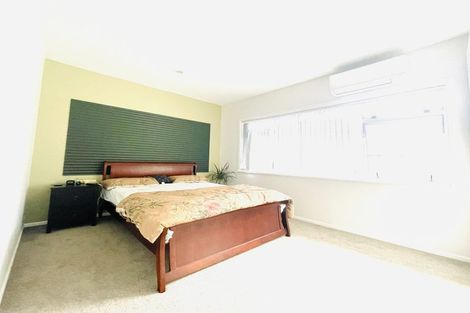 Photo of property in 5 Freshney Place, Hillpark, Auckland, 2102