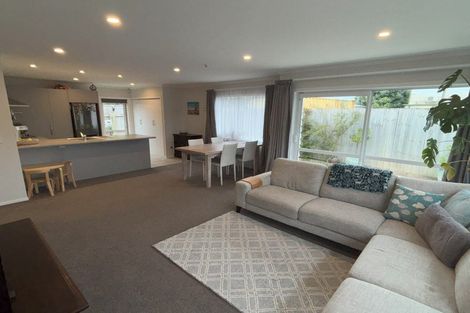 Photo of property in 23a Pearce Crescent, Taita, Lower Hutt, 5011